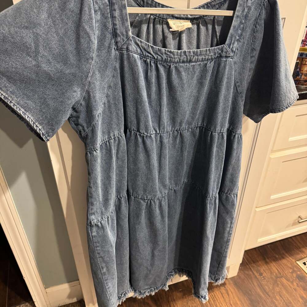 Umgee Women's Plus Size Tiered Denim Babydoll Mini Dress with Frayed Hem